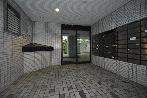 ライオンズマンション薬院駅南のエントランス