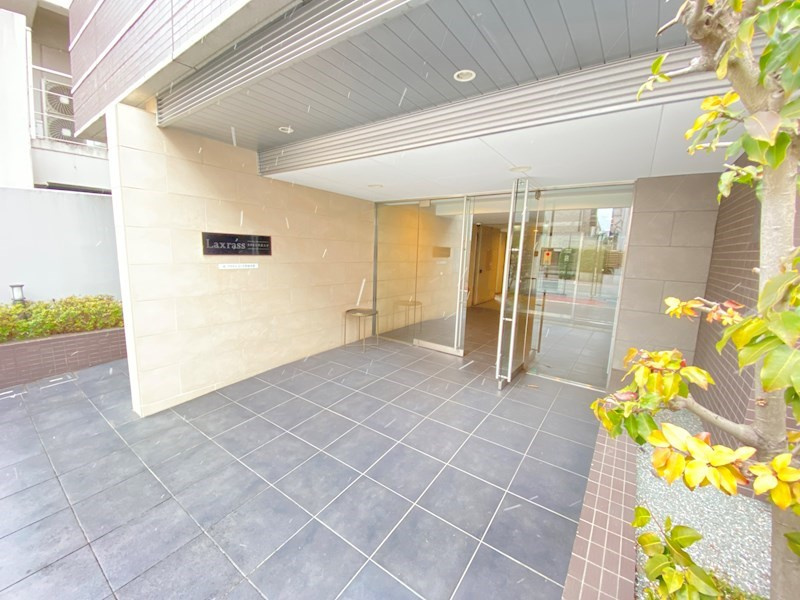 ラクラス学芸大学のエントランス