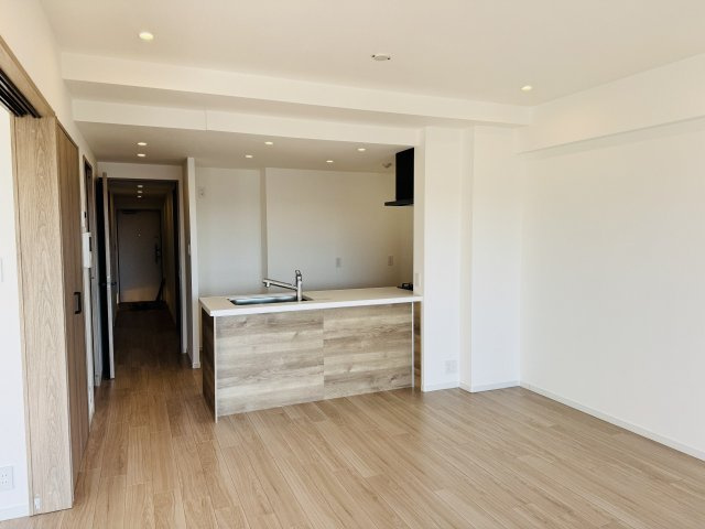 マクシスタワーズアーバンデュオの内装|～明るいLDKで、家族団欒の時間をお過ごしいただけます～