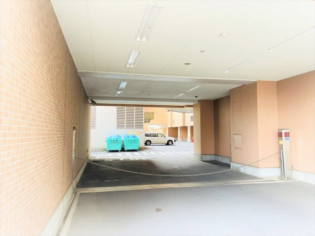 マクシスタワーズアーバンデュオの駐車場|～駐車場空き要事前確認～