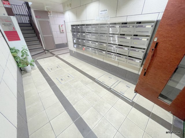 サンビラ大手前　仲介手数料無料のロビー