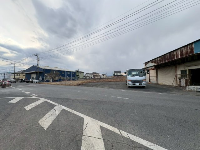 川越市北田島　建築条件なし売地　東武東上線『川越駅』バス25分　【芳野小学区】の前面道路含む現地写真