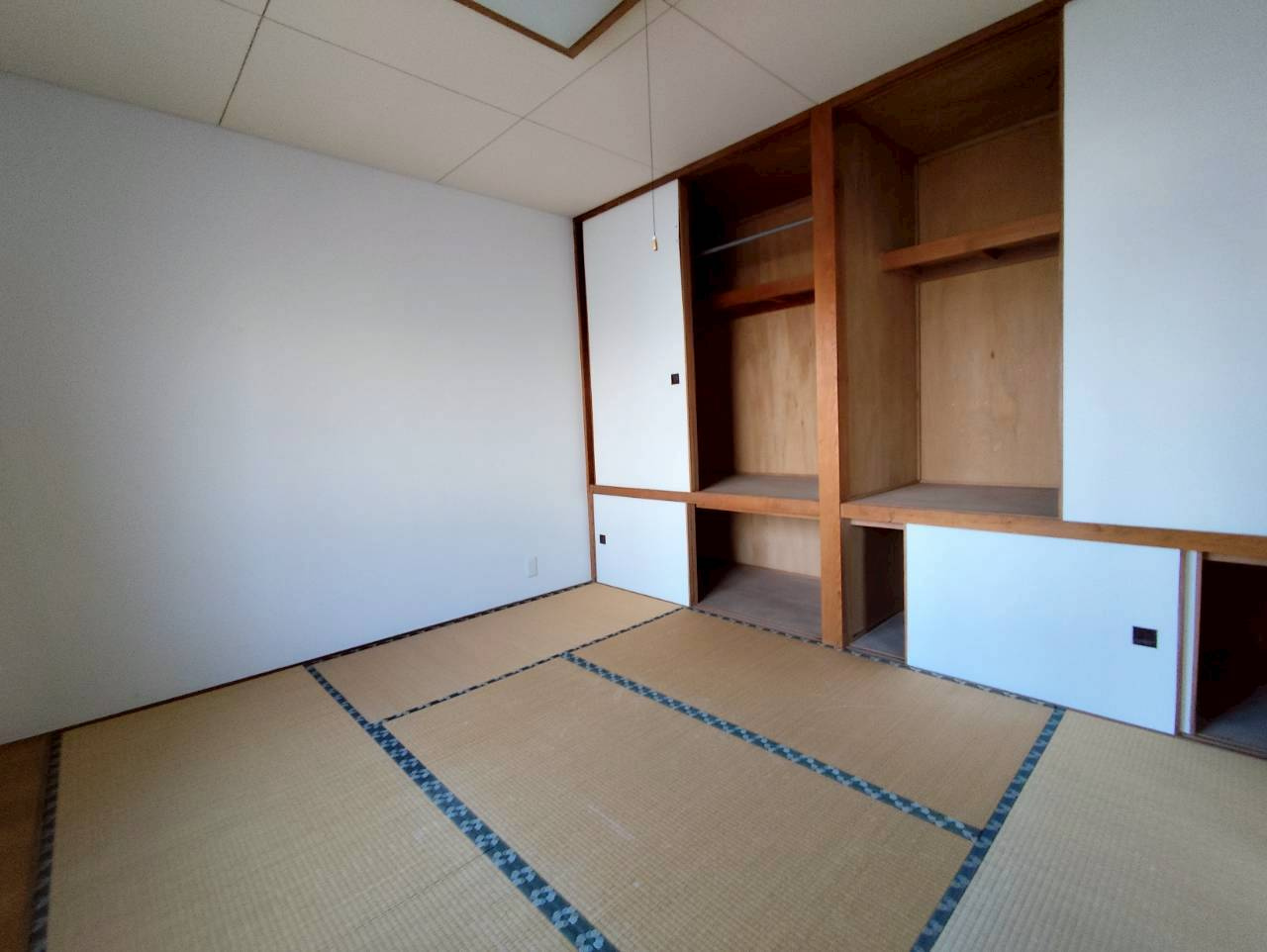 メゾン浦見の内装