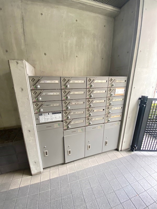 エストゥディオ甲子園口の外観
