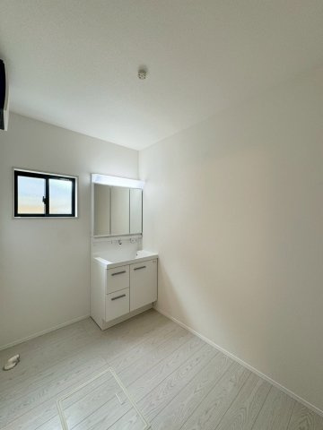 ーAdoble＋アドブルー小倉北区皿山町2期　【小倉北区　新築戸建て】の脱衣所|ちょうどいい広さの洗面脱衣室♪【小倉北区　新築戸建て】