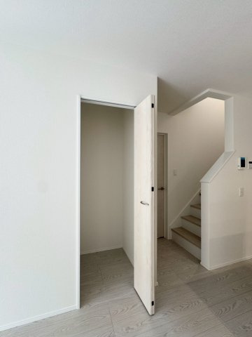 ーAdoble＋アドブルー小倉北区皿山町2期　【小倉北区　新築戸建て】の収納|散らかりがちなリビングもスッキリ♪【小倉北区　新築戸建て】