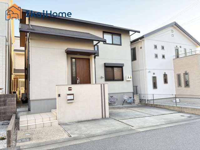 神戸市西区今寺　中古戸建のエントランス|物件・当店の最寄駅まで無料送迎！最短10分で指定場所へお迎えに向かいます！まずはお問い合わせください