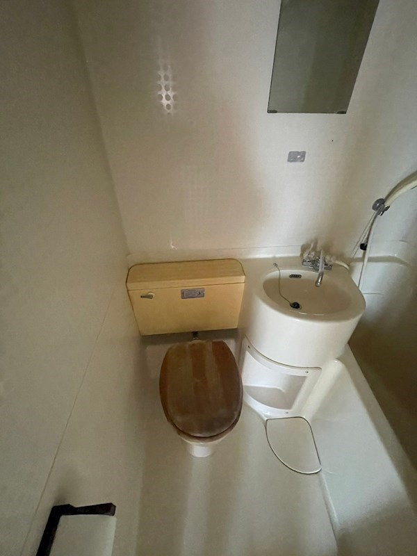 クラブメゾン甲子園ウエストのトイレ