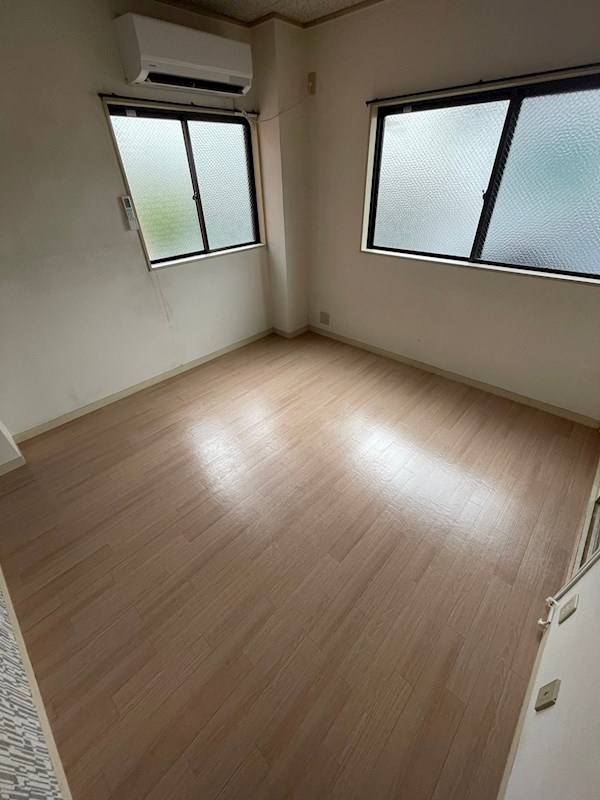 クラブメゾン甲子園ウエストの居間・リビング