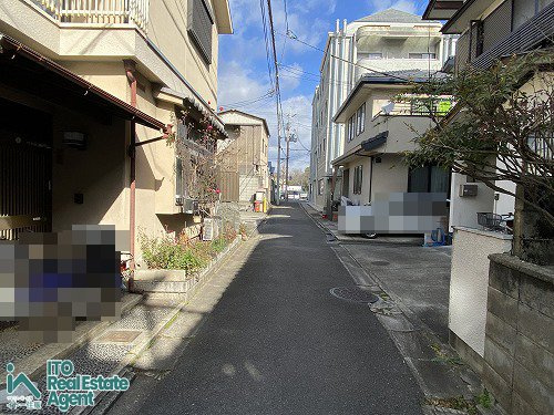 紫野宮東町　中古戸建の前面道路含む現地写真