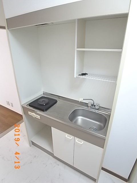 グランディール宝津のキッチン