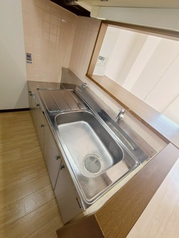 グロリオーサ門戸のキッチン