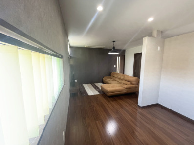 筑後市大字熊野の一戸建ての居間・リビング