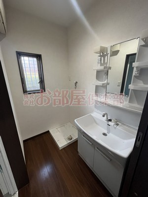 筑後市大字熊野の一戸建ての洗面所