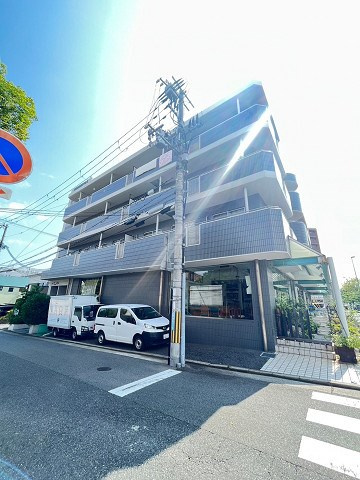 コートスミユーの外観