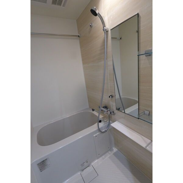 メイクスアート新栄Ⅲの浴室|同シリーズの内装写真です