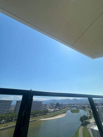 リファレンスリバービュー室見 の展望