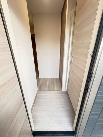 【玄関】 | フォレストウッド　A