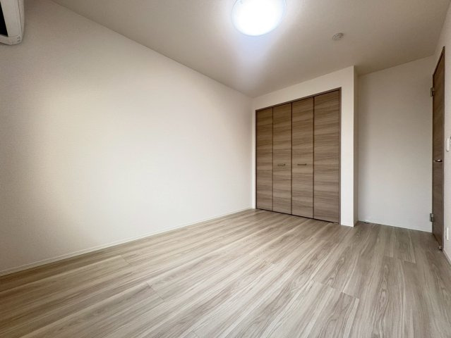 【寝室】 | フォレストウッド　A