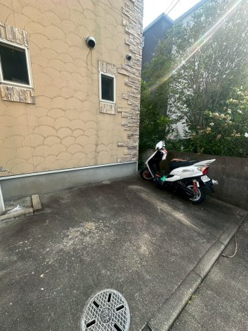 リブレア姪浜Ｂ棟の駐車場