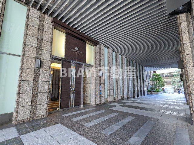 アップルタワー大阪谷町　BRAVI不動産のエントランス