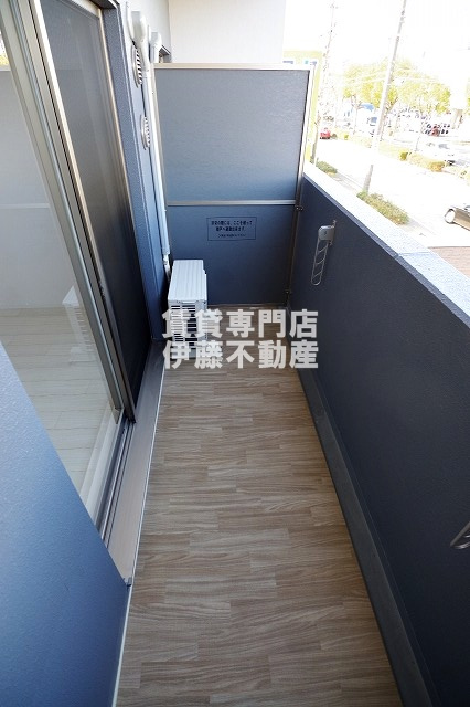 CREST TAPP黒川のバルコニー