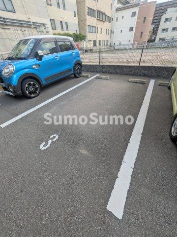 リブリ・フジヨシヅカの駐車場