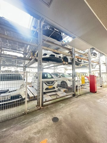 リファレンス駅南の駐車場