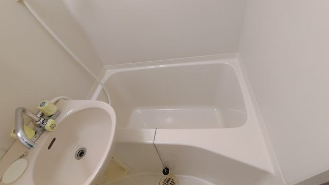クリヨン千里北の浴室