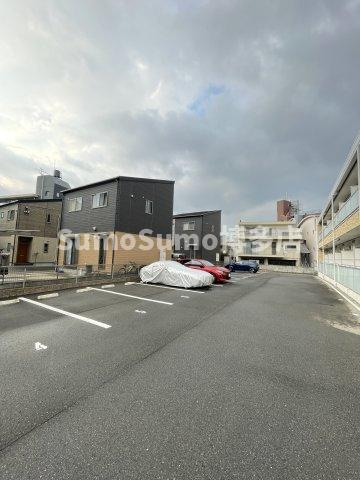 リブリ・アーク横手の駐車場|駐車場です