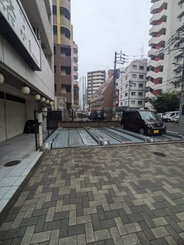 リファレンス祇園の駐車場