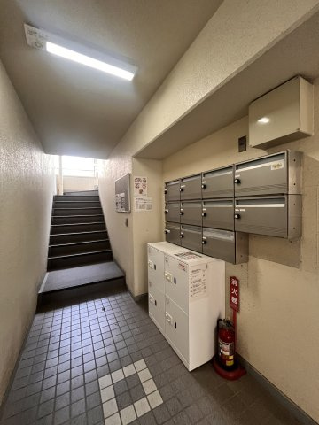 リフィオ三軒茶屋のロビー|建物の内部です