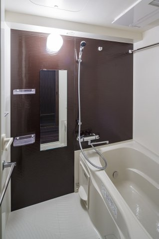 アルファシオ　ミラーニ　11階の浴室|別号室のものになります。現状優先。