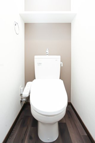 アルファシオ　ミラーニ　11階のトイレ|別号室のものになります。現状優先。