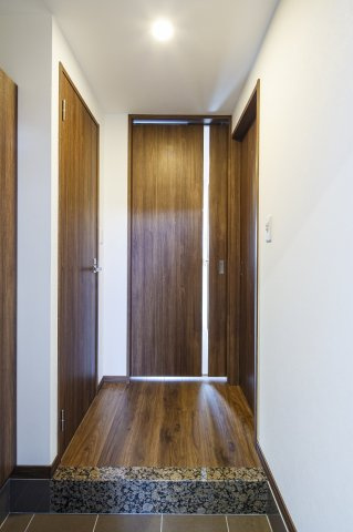 アルファシオ　ミラーニ　11階の玄関|別号室のものになります。現状優先。