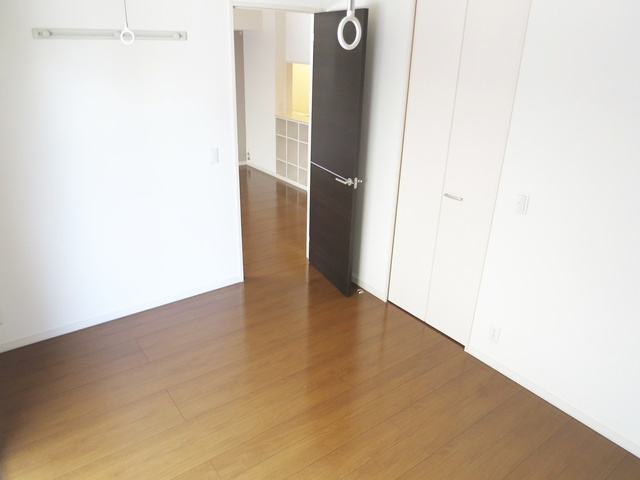 Ｅ．Ｉ．レジデンスＡの洋室|洋室は6帖あります