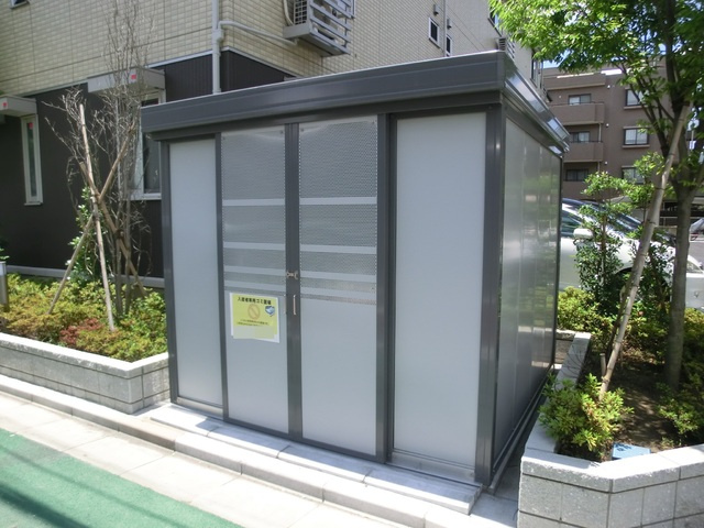 Ｅ．Ｉ．レジデンスＡのその他共用部分|便利な敷地内ゴミ置き場