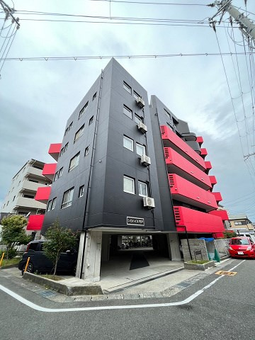 シロハイヌ門戸の外観