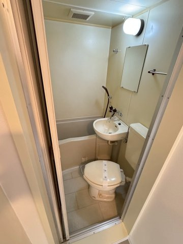 シティパレス東生駒　A号棟の浴室|きれいなお風呂です