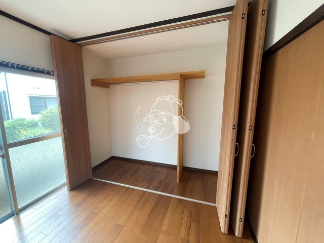野中５丁目貸家①の収納|便利な収納スペースです