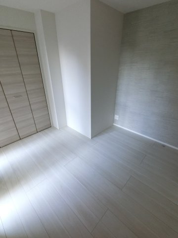 GRAND MAISON NISHICHIBAの洋室