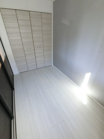 GRAND MAISON NISHICHIBAの洋室