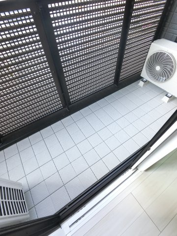 GRAND MAISON NISHICHIBAのバルコニー