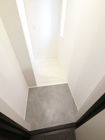 GRAND MAISON NISHICHIBAの玄関