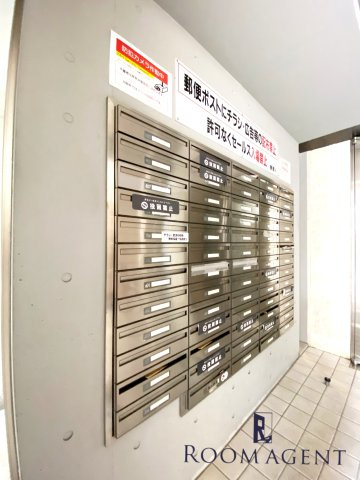 フォレシティ新栄のエントランス