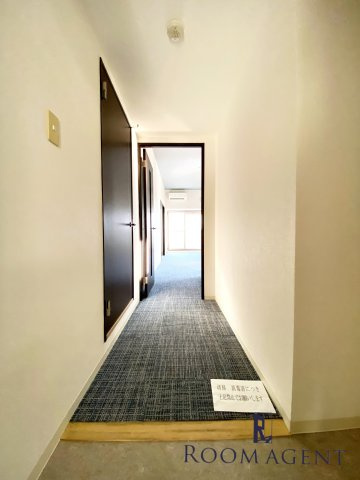 フォレシティ新栄の玄関