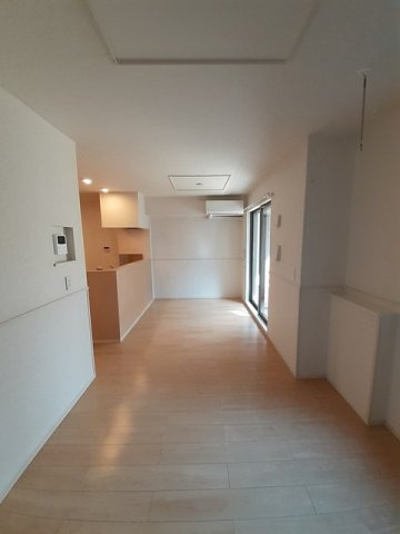 エスタムールの居間・リビング|当社、チルホームのHPもご覧ください(^^)/物件情報多数♪