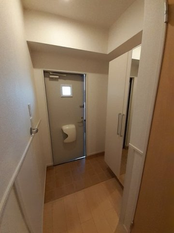 エスタムールの玄関|当社、チルホームのHPもご覧ください(^^)/物件情報多数♪