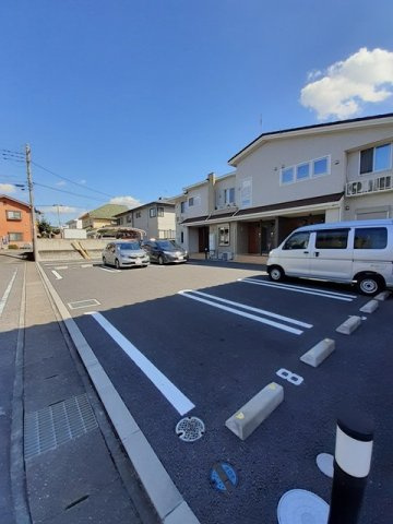 エスタムールの駐車場|当社、チルホームのHPもご覧ください(^^)/物件情報多数♪