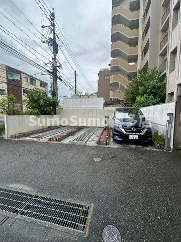 ル･ソンジュ樹の駐車場|車をお持ちの方に嬉しい駐車場付きの物件です